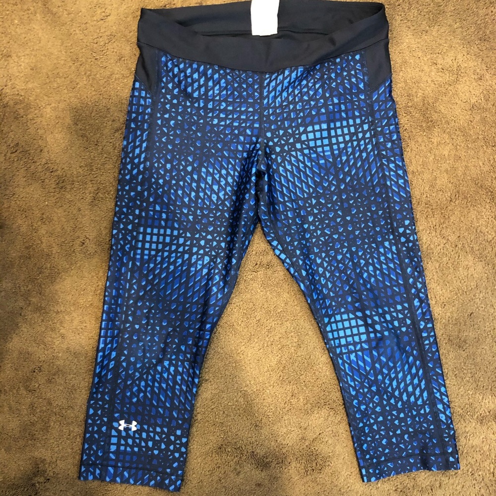 UA Crop Workout Pants